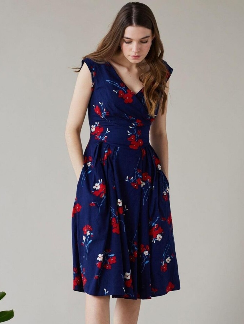 Emily And Fin Florence Navy Floral Midi Dress - Red Floral Print Size 16UK